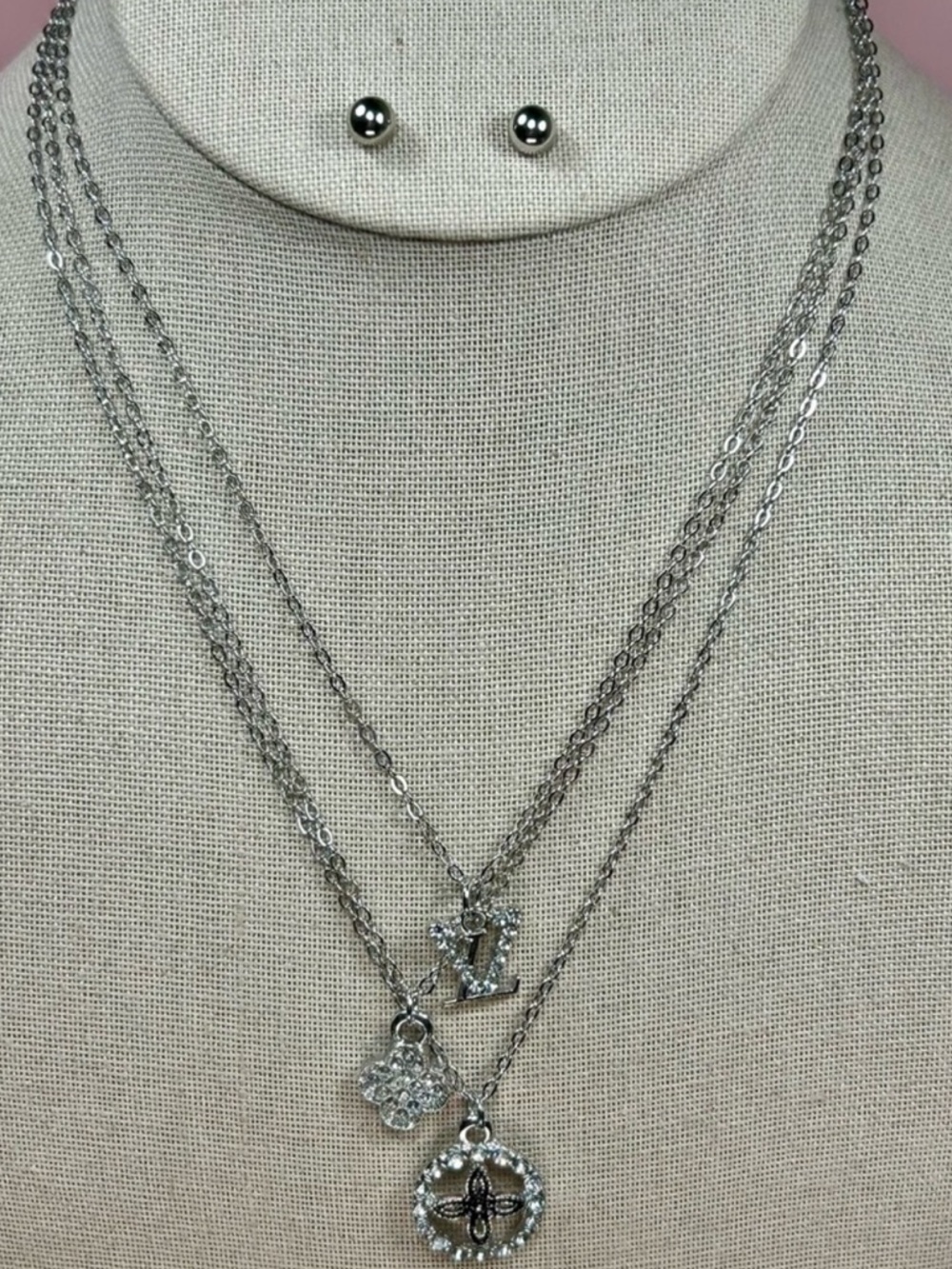 Trendy Fashion Jewelry Silver Layered Clover- Rhinestones Necklace Set BRAND NEW - Picture 3 of 7
